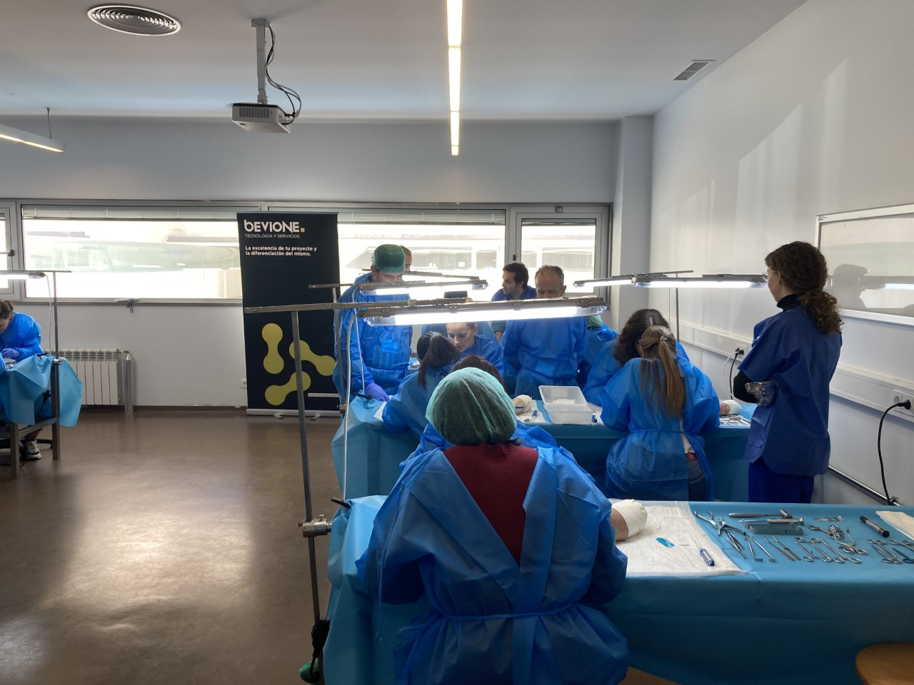 O Dr. Carlos Ramos de Pina participou recentemente como prelector e co-organizador nos primeiros dois módulos de formação em cirurgia da Mão do Grupo do Punho e Mão